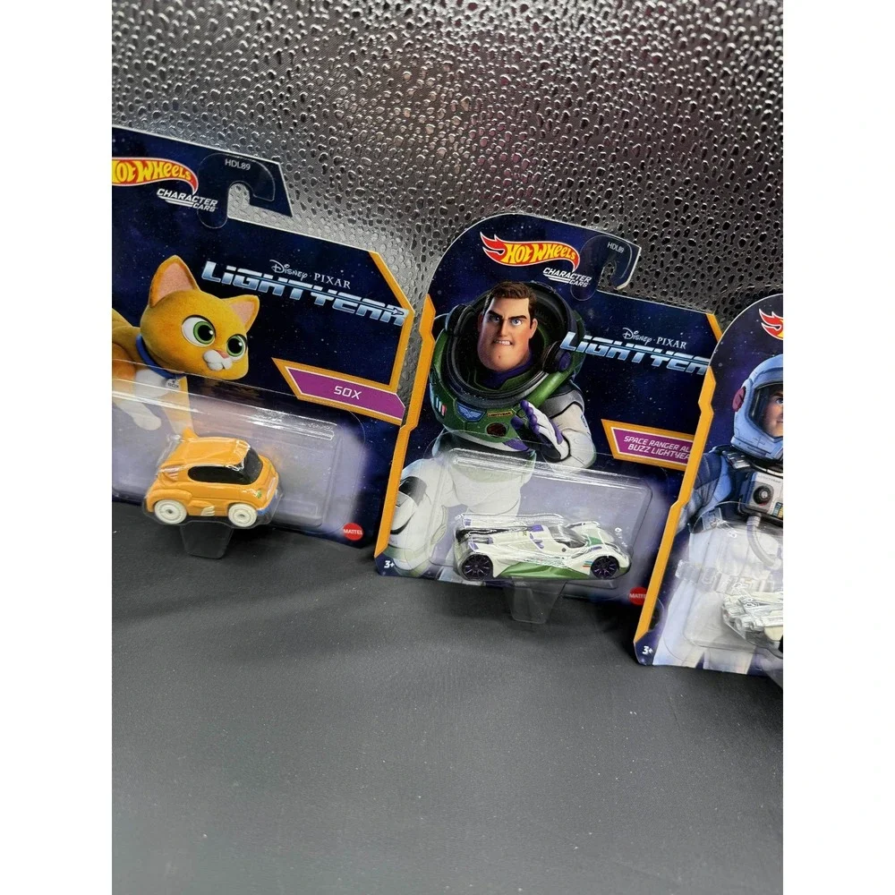 Hot Wheels Disney Pixar Lightyear Sox Buzz Character Cars Lot of 4 New